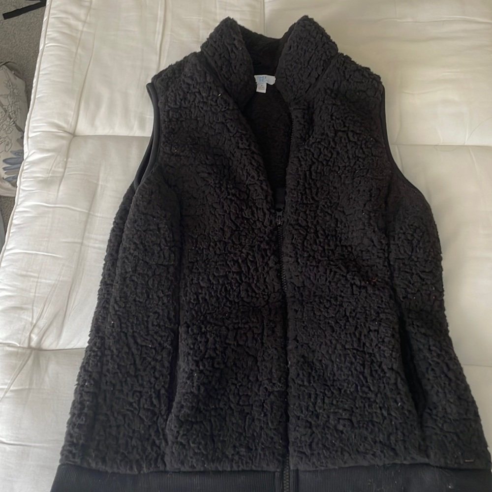 Fuzzy vest size S